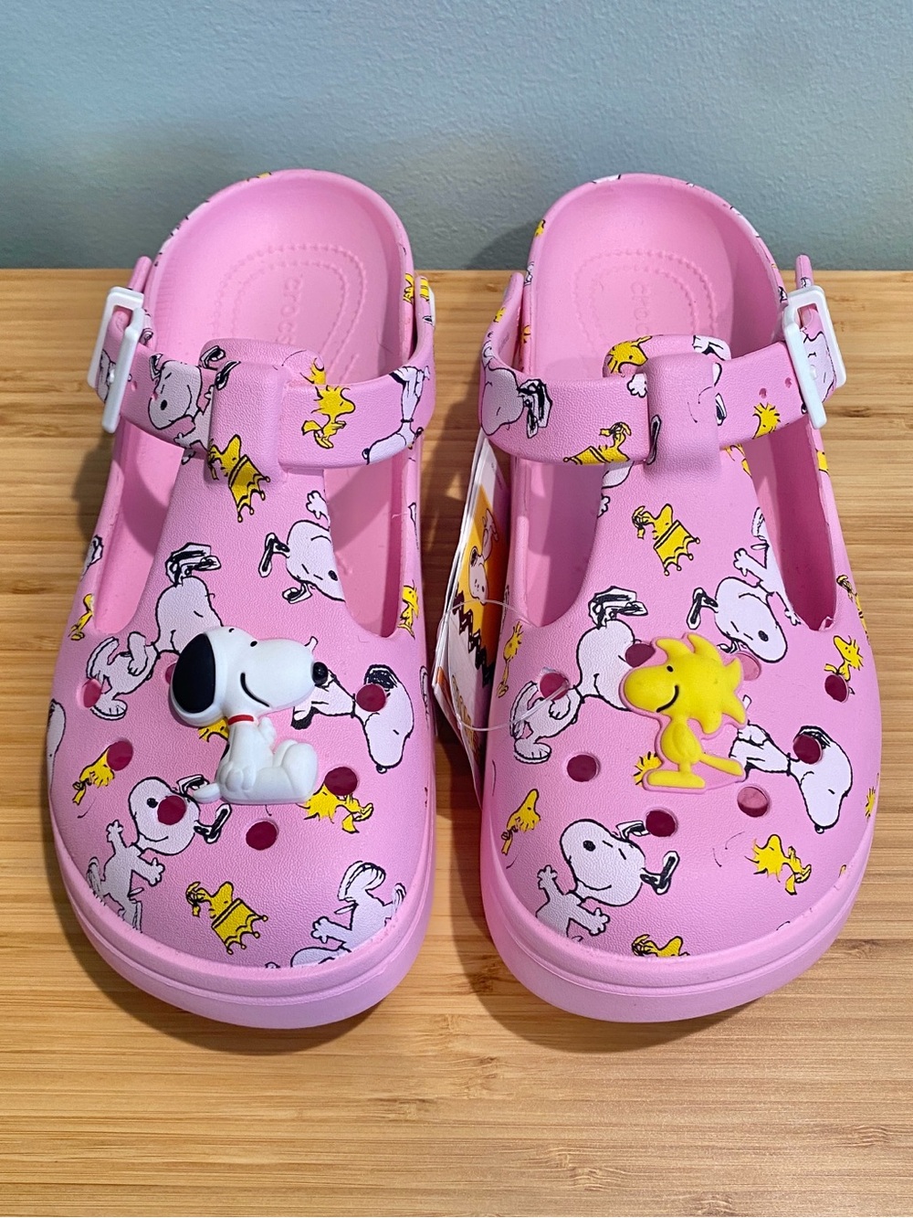 Crocs Limited Edition Peanuts Mary Jane Clogs Light Pink Snoopy Woodstock